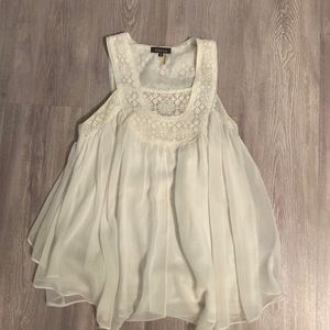 Gracia white flowy shirt size medium